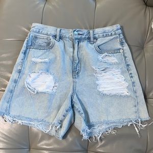 American Eagle outfitters mom short